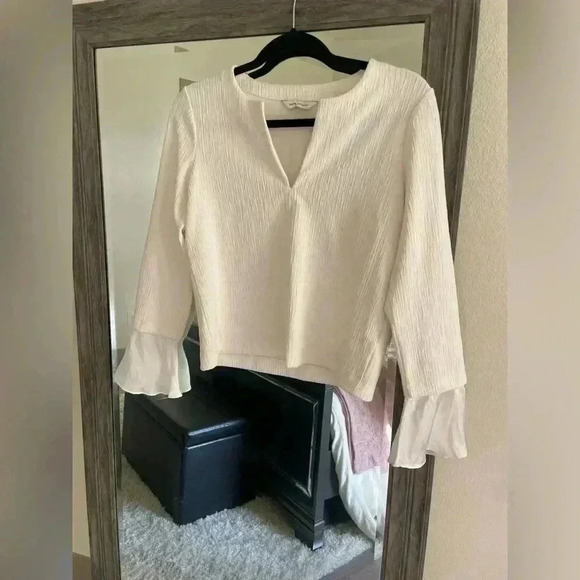 Club Monaco white long sleeve blouse with cuffed sleeves - Picture 4 of 4